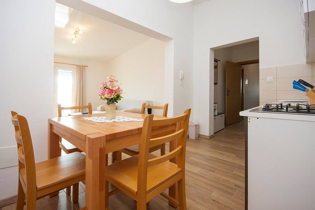 Entire apartment, One bedroom apartment with terrace and sea view Grebaštica, Šibenik A-13978-a in Grebastica, Šibenik-Knin