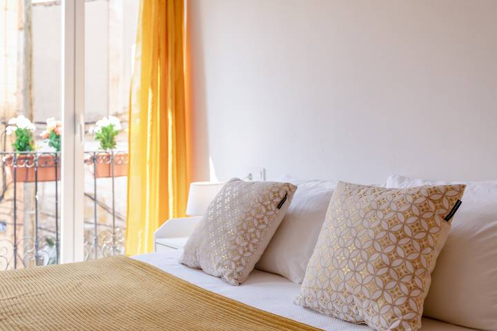 Entire apartment, Apartment "Bel Rustique" with Private Garden & Wi-Fi in El Barrio, Alicante
