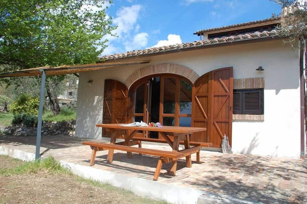 Villa con piscina in Sabina in Poggio Mirteto, Terminillo