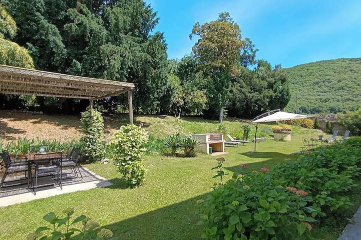 Agriturismo voor 7 personen, met tuin in Verona