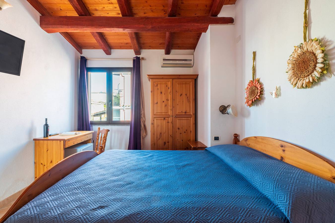 Chambre "Giglio" avec balcon, Wi-Fi et climatisation in Bari Sardo, Province de Ogliastra