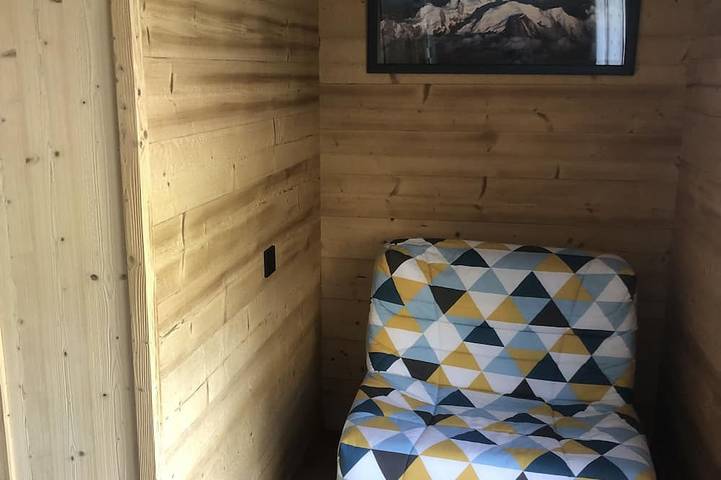 Entire apartment, Apartment For 2 People In Quiet Area With Terrace (3 stars) in Saint-Jean-de-Sixt, Annecy region