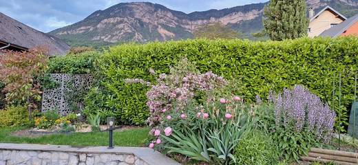 Gîte pour 2 personnes, avec terrasse à Mouxy