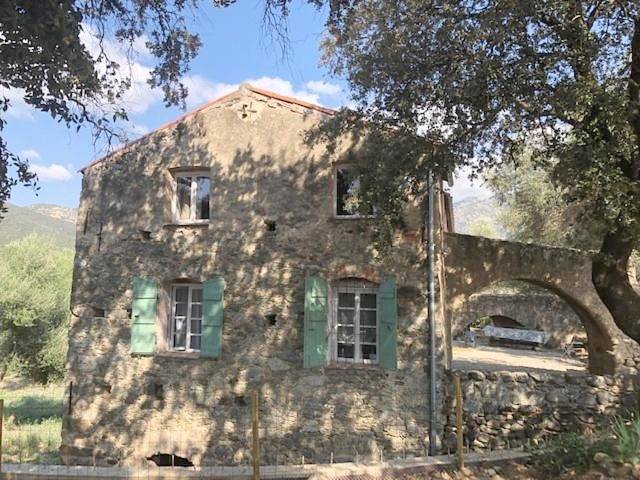 Location de vacances pour 10 personnes, avec jardin ainsi que piscine et vue, animaux acceptés à Novella - 3