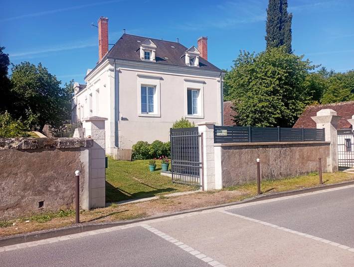 Gîte pour 2 personnes, avec jardin et terrasse à Pouillé