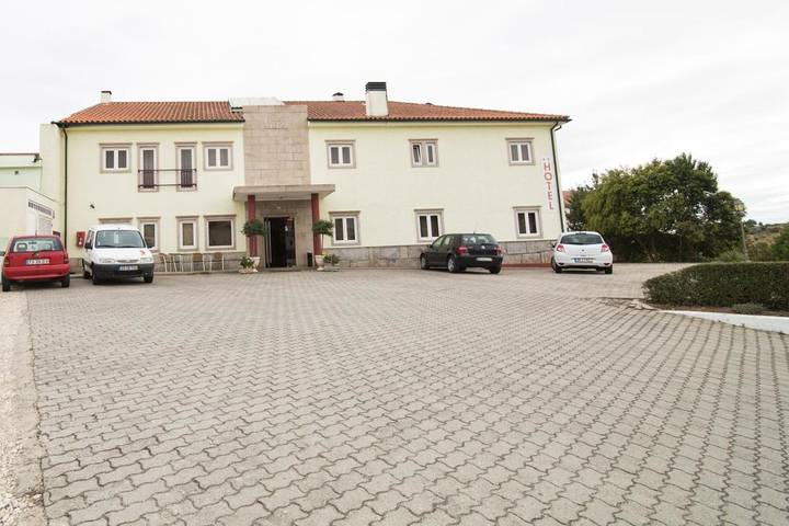 Gîte pour 3 personnes, avec vue ainsi que jardin et piscine dans Vimioso - 2