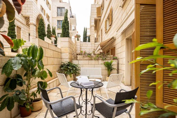Gîte pour 2 personnes, avec sauna ainsi que balcon et piscine, adapté aux familles à Tel Aviv - 2