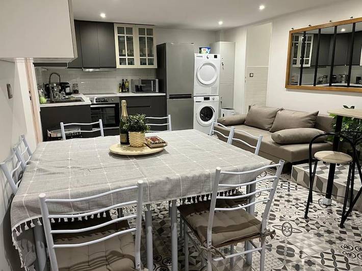 Location de vacances pour 32 personnes, animaux acceptés à Bagneux - 2