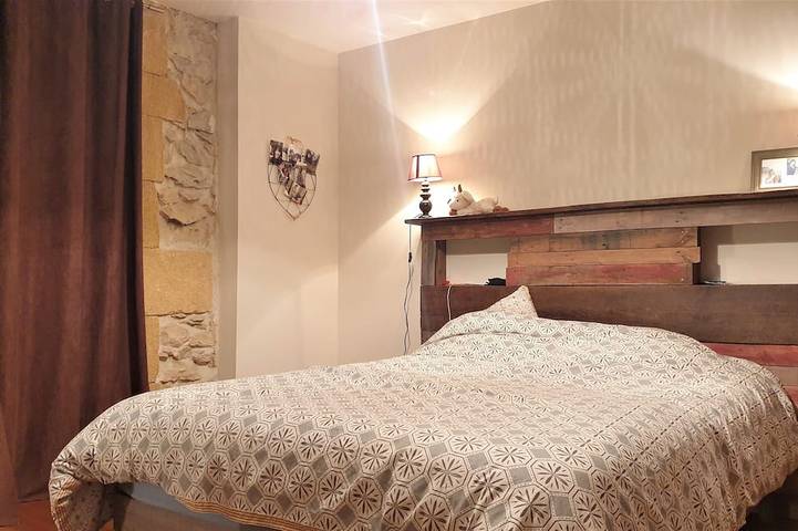 Location de vacances pour 8 personnes, avec terrasse et jardin à Lédenon - 3