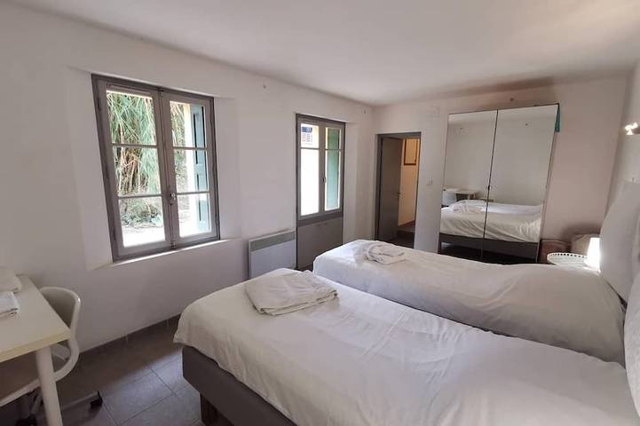 Location de vacances pour 6 personnes, avec jardin à Montesquieu-des-Albères - 4