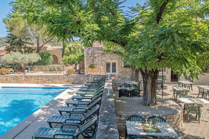 Hôtel pour 6 personnes, avec sauna ainsi que jardin et piscine à Saint-Martin-d'Ardèche - 3