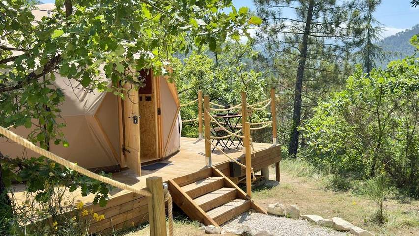 Gîte pour 2 personnes, avec vue et terrasse à L'Escarène - 3