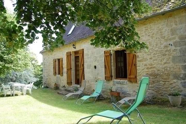 Gîte pour 8 personnes, avec terrasse et jardin