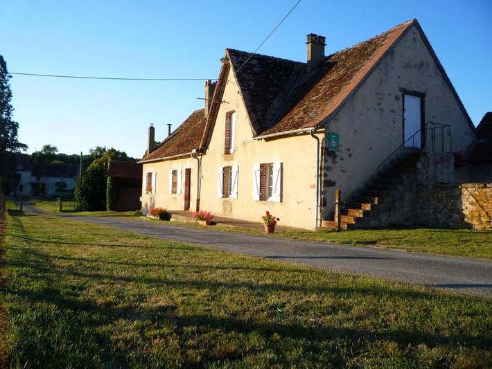 Location de vacances pour 6 personnes, avec Terrasse et Jardin dans Coulonges (Vienne)