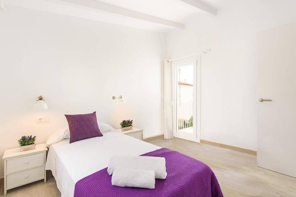 Villa Molly 16 by Villa Plus in Punta Prima, Sant Lluís