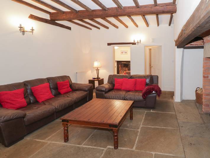 Dunnimere Farmhouse in Staffordshire