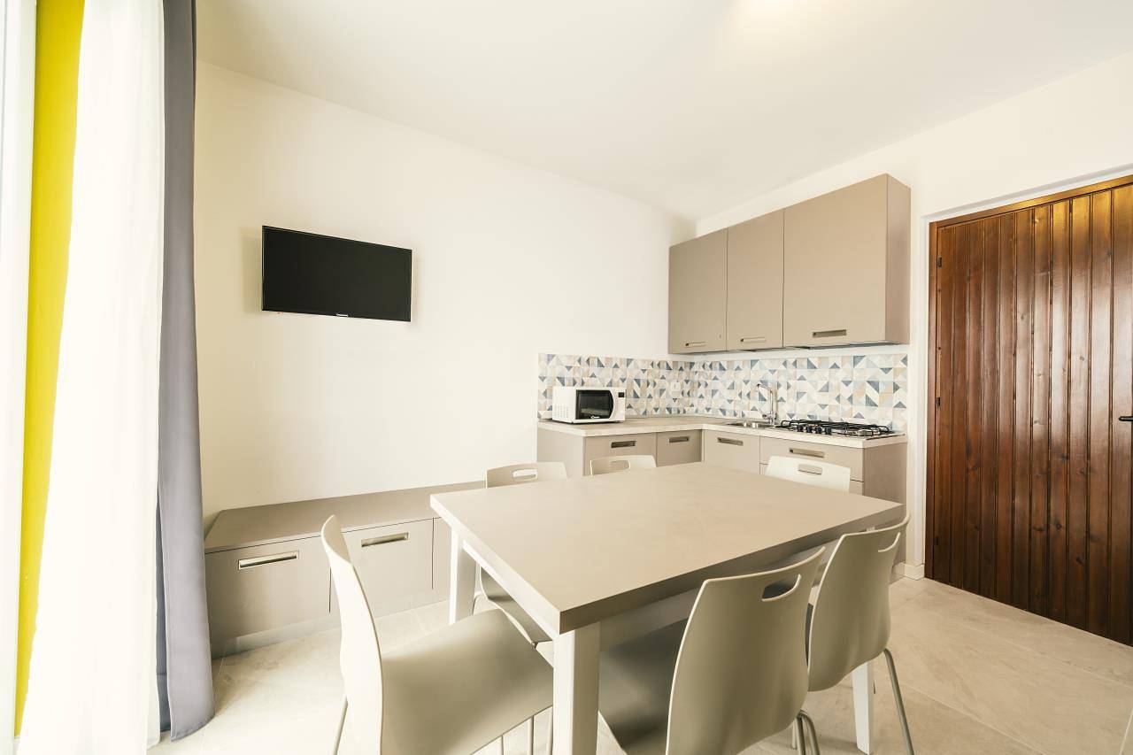 Ganze Wohnung, Residenz La Rotonda Dreizimmer-Wohnung Trilo für 6 Personen in Tignale, Gardasee-Berge