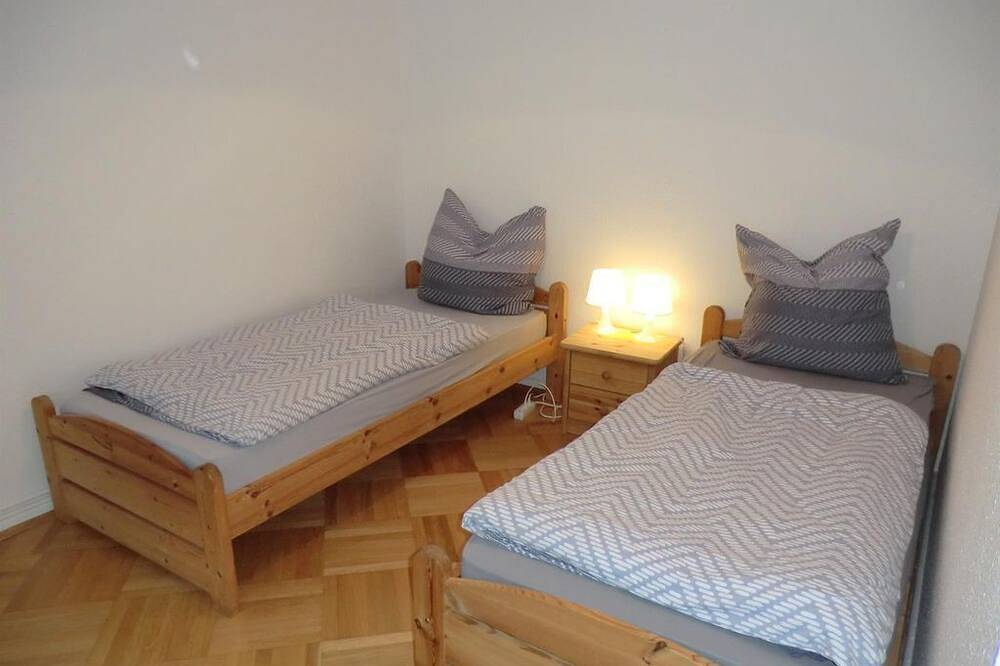 Ganze Wohnung, Ferienhaus Am Binnenhafen 1 - Ferienhaus am Binnenhafen in Friedrichstadt, Eider-Treene-Sorge