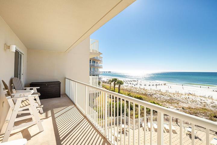 Vacation rental for 10 people, with balcony and pool as well as hot tub in Okaloosa Island