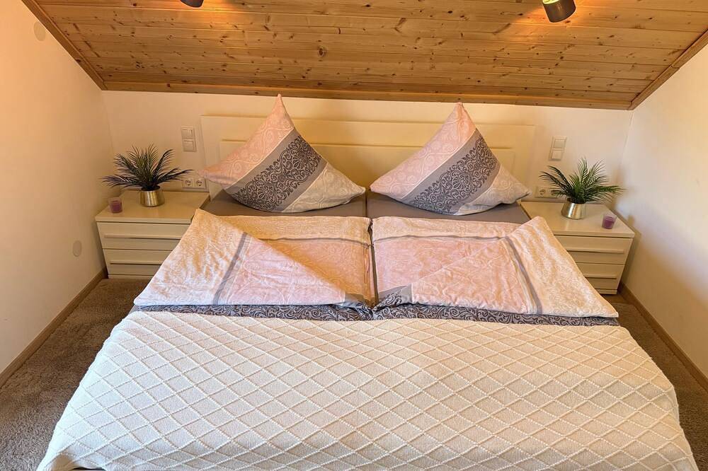 Appartement entier, Vacation home Fichtelfeeling in the beautiful Fichtelgebirge for up to 5 people in Ochsenkopf, Fichtelberg