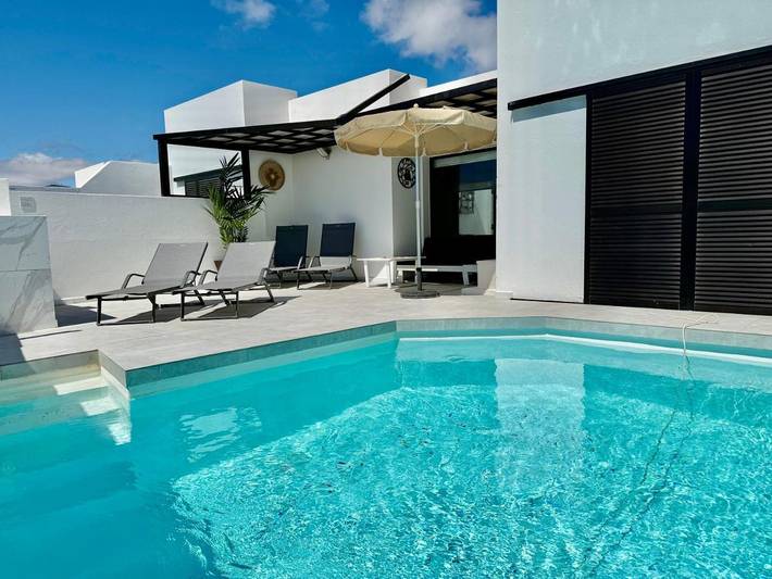 Chalet para 8 personas, con Terraza además de Jardín y Piscina en Lanzarote