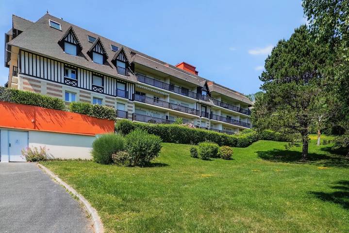 Ganze Wohnung, Ferienwohnung 4 Personen 1 Schlafzimmer Meerblick mit Terrasse und Parkplatz in Blonville-sur-Mer, Lisieux und Umgebung