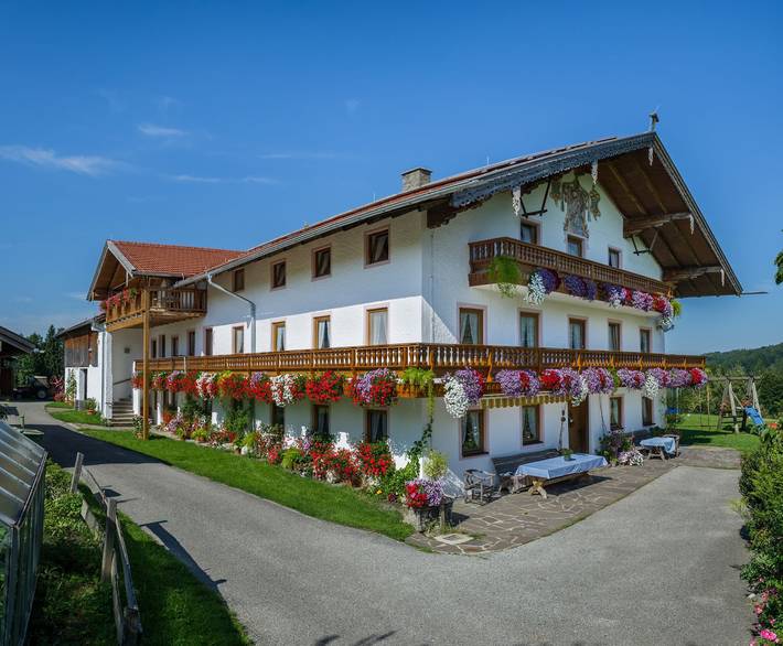 Bauernhaus für 2 Personen, mit Balkon und Terrasse sowie Garten