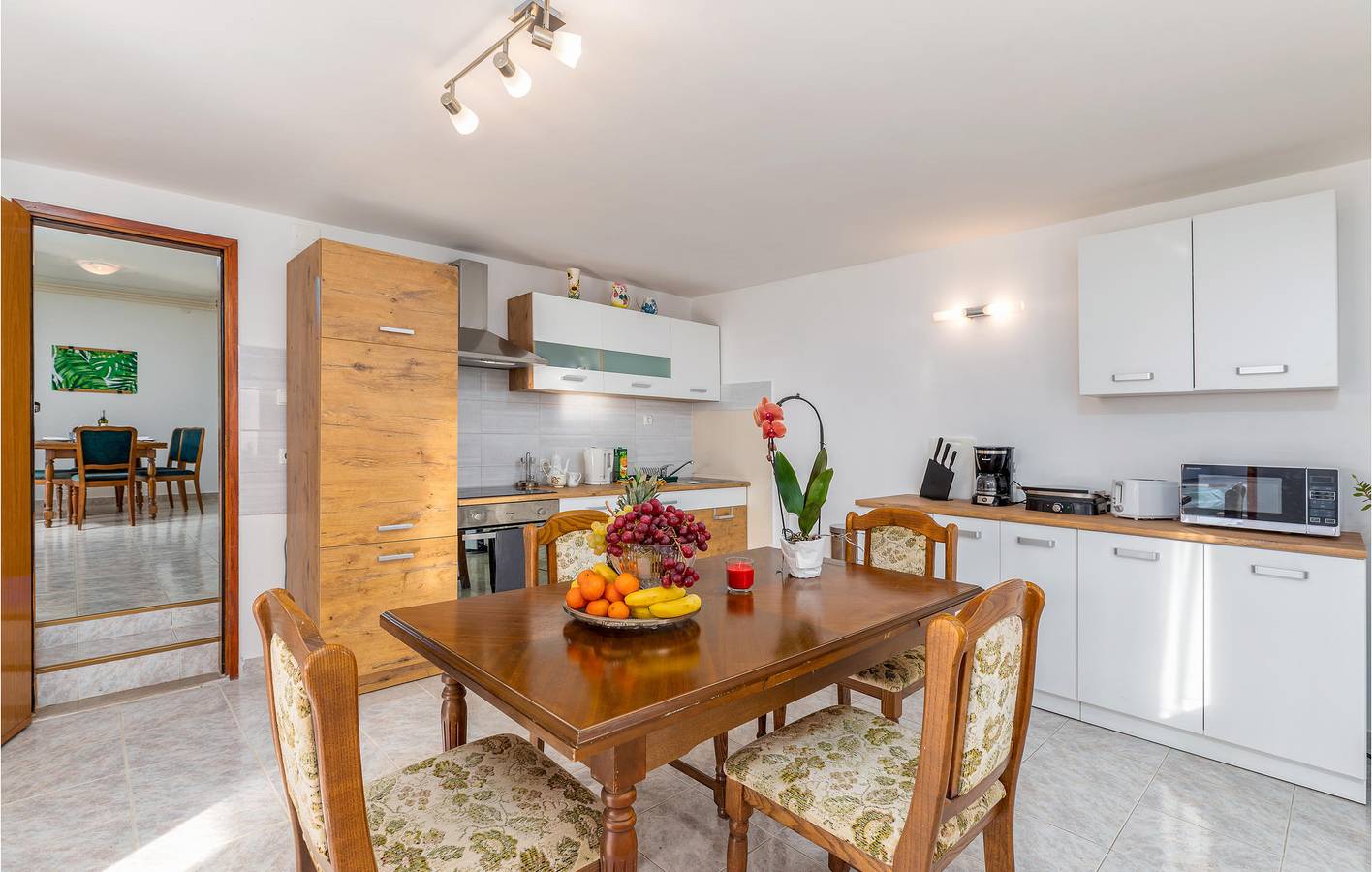 Modernes Apartment mit Terrasse, WLAN und Parkplatz in der Nähe des Stadtzentrums von Muntic in Muntic, Südküste Istrien