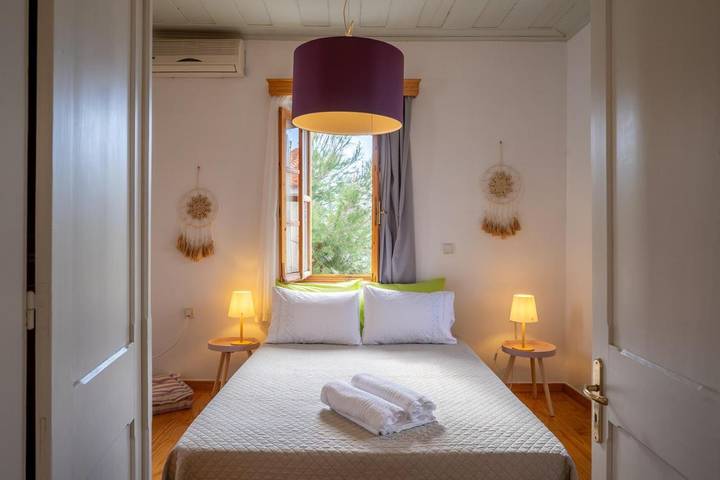 Location de vacances pour 6 personnes, avec terrasse dans Σκάλα Ερεσού