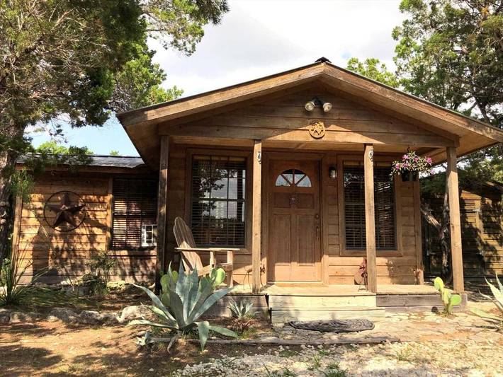 Maison d’hôte pour 2 personnes, avec terrasse et vue, animaux acceptés