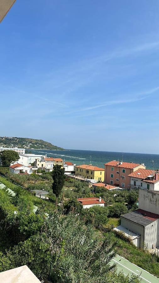 Appartamento per 6 persone, con Balcone e Terrazza nonché Panorama a Fossacesia Marina