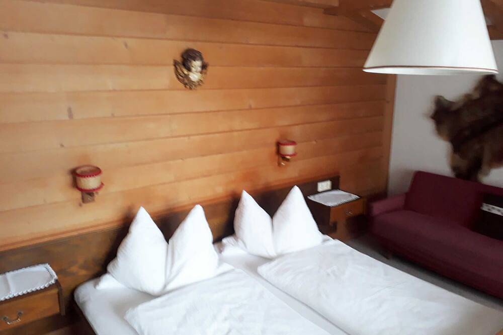 Doppelzimmer (Typ A)  Z-Nr. 1 - Greber Christine - Frühstückspension Fernblick in Schoppernau, Bregenzerwald