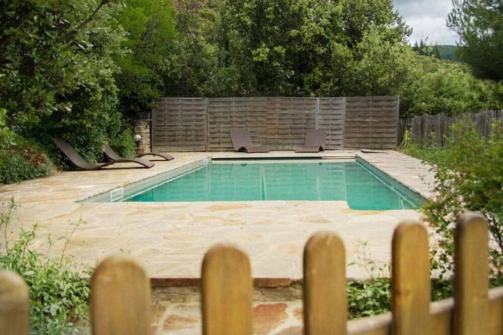 Maison de vacances pour 5 personnes, avec jacuzzi et terrasse ainsi que jardin et piscine - 1
