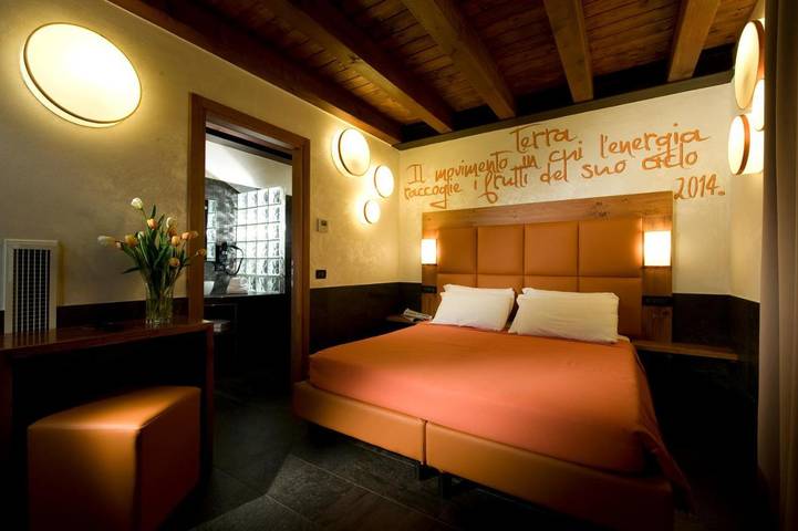 Casa vacanza per 4 persone, con panorama e vista lago, con animali domestici in Colà