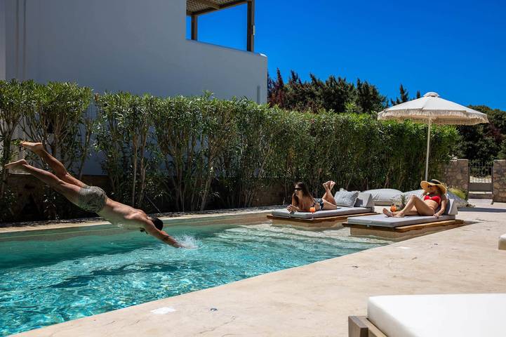Villa für 9 Personen, mit Meerblick und Garten sowie Pool auf Naxos - 4