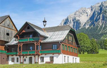 Bauernhof für 16 Personen, mit Sauna und Terrasse, mit Haustier in Ramsau am Dachstein