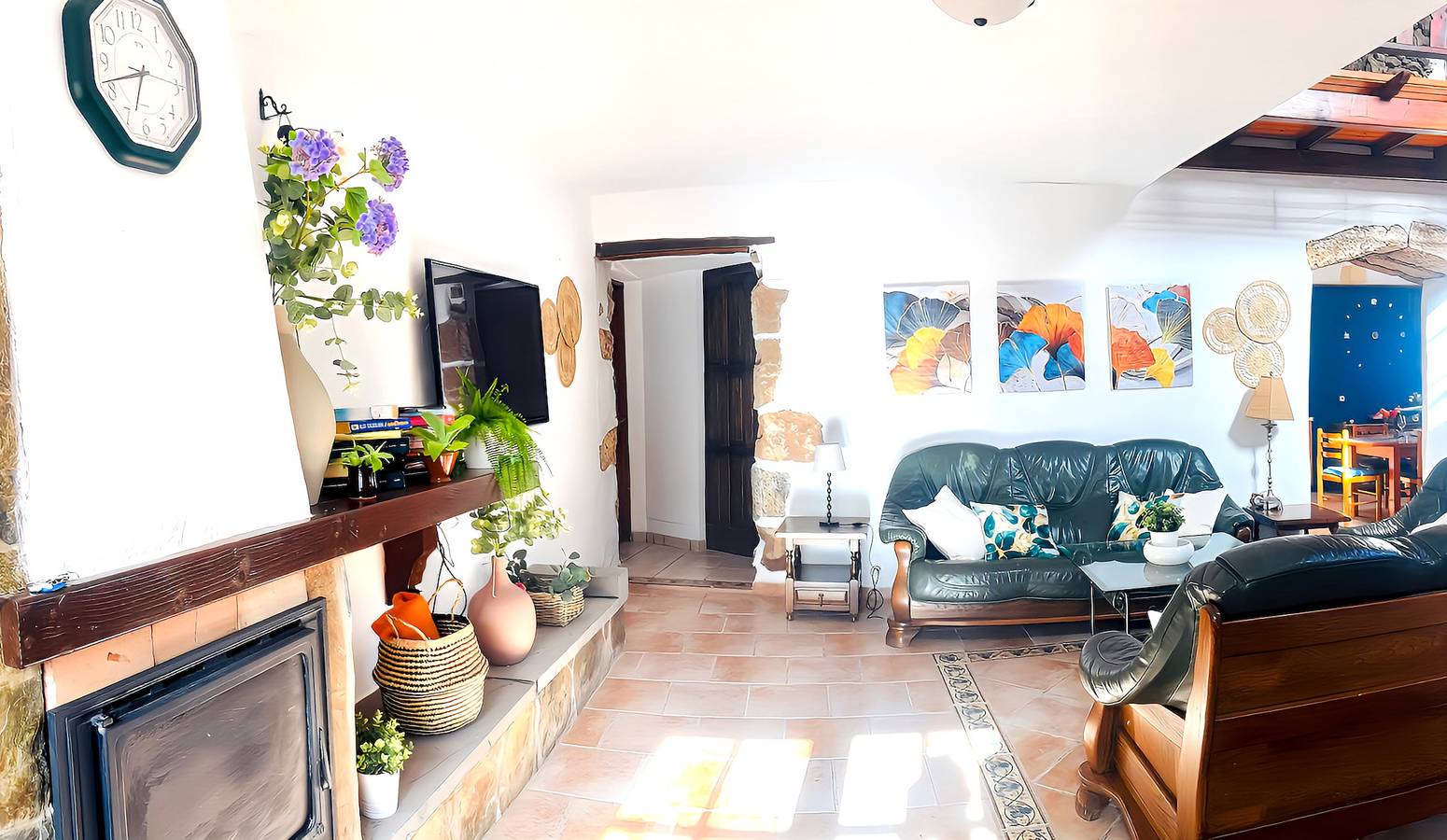 Villa Medinilla con piscina privada in Conil in Conil, Tías