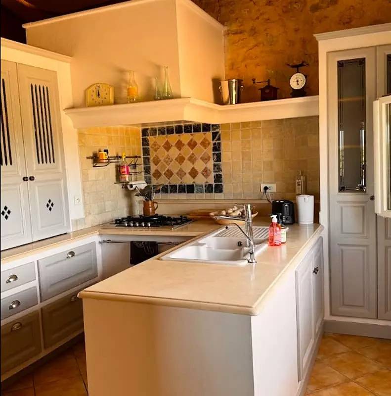 Maisons & Villas pour 6 Personnes in Sauveterre, Région de Nîmes