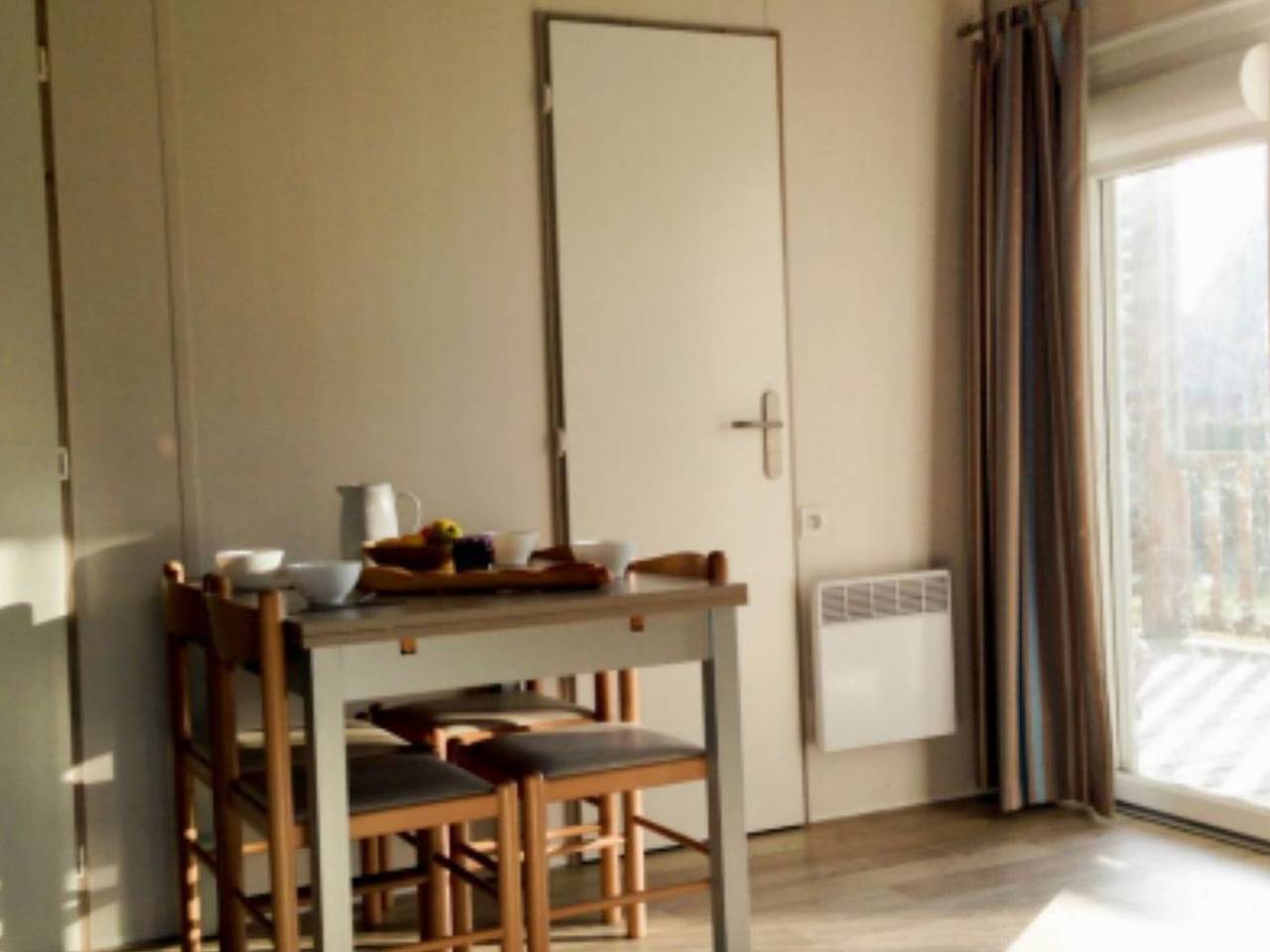 Chalet 3 Chambres avec Terrasse pour 6 Personnes in Saint-Gervais-d'Auvergne, Puy-de-Dôme