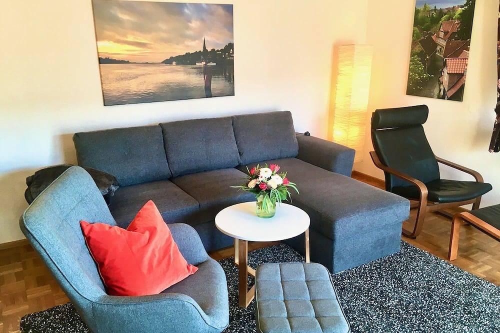 Ganze Wohnung, Gemütliche Ferienwohnung mit schönem Balkon in Lauenburg in Lauenburg, Kreis Herzogtum Lauenburg