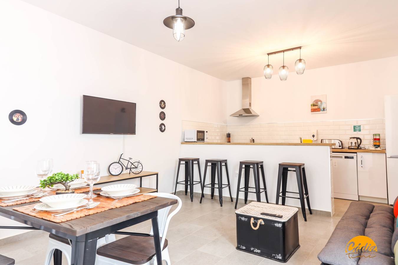 Entire holiday apartment, Casa Rehala Yor by Cadiz Time in Cadiz Old Town, Cádiz