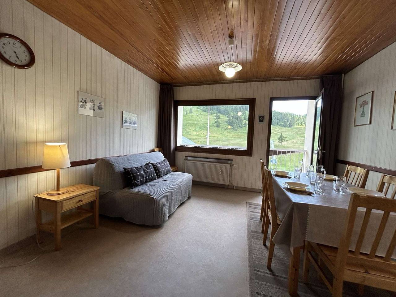 Entire apartment, Cozy Studio for 4 in Montgenèvre, Ski-in/Ski-out, Ski Locker, Optional Services in Montgenèvre, Briançon region