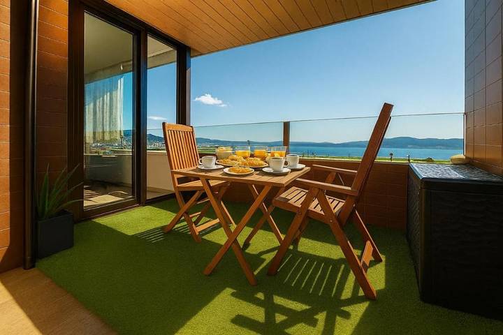 Apartamento de férias para 2 pessoas, com vista e piscina e ainda sauna and jardim em Vigo