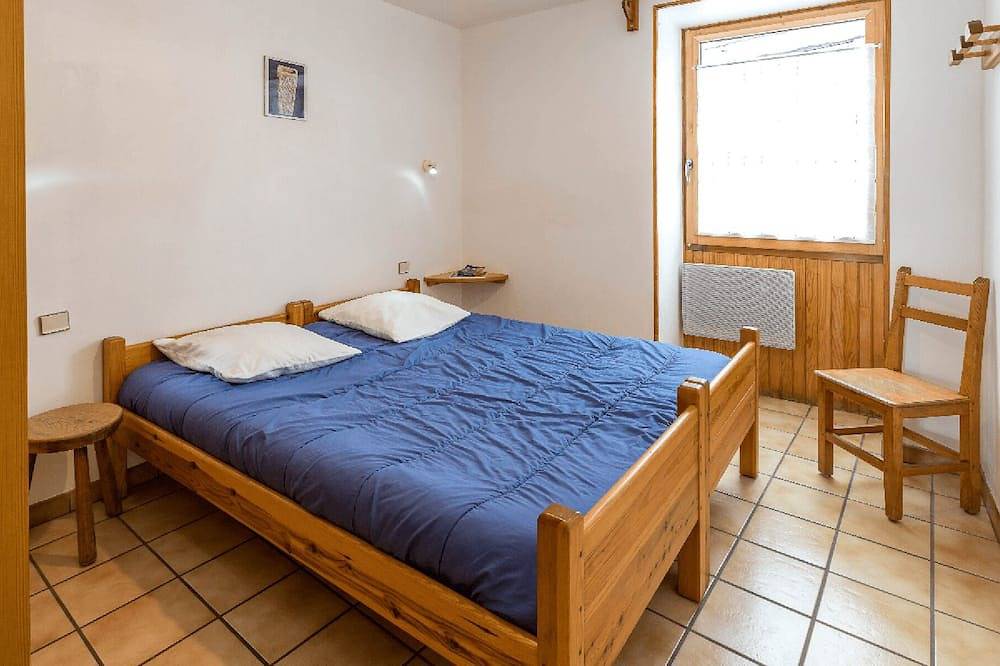 Entire apartment, Gites Simond welcomes you to Arvieux in the heart of the Queyras Regional Park, in Arvieux, Queyras