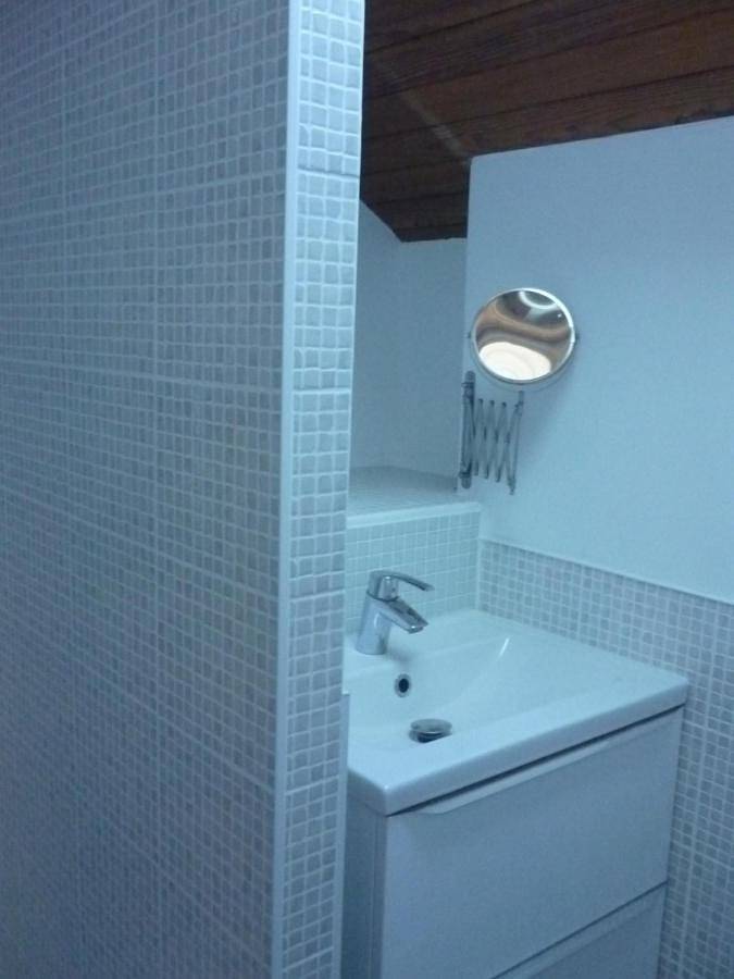 Gîte pour 2 personnes, avec terrasse ainsi que jardin et piscine à Laluque - 4