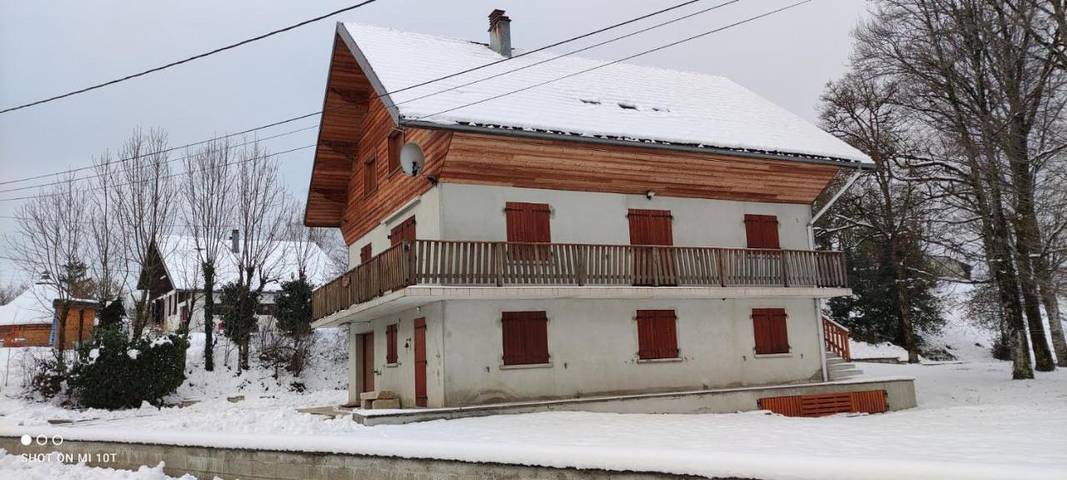 Gîte pour 4 personnes, avec vue et jardin dans Cascades du Hérisson - 4