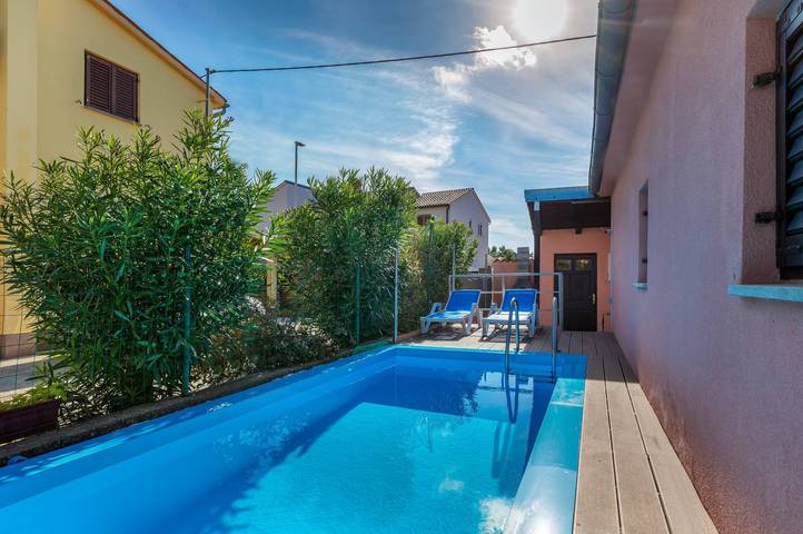 Ferienhaus für 8 Personen, mit Pool und Balkon/Terrasse in Fazana