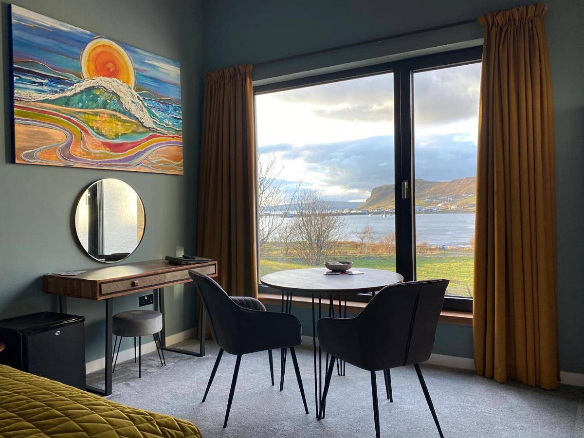 King Room with Sea View in Highlands