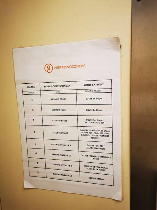 Gîte pour 6 personnes, avec piscine et terrasse ainsi que vue et vue sur le lac dans Golf de Pont Royal - 3