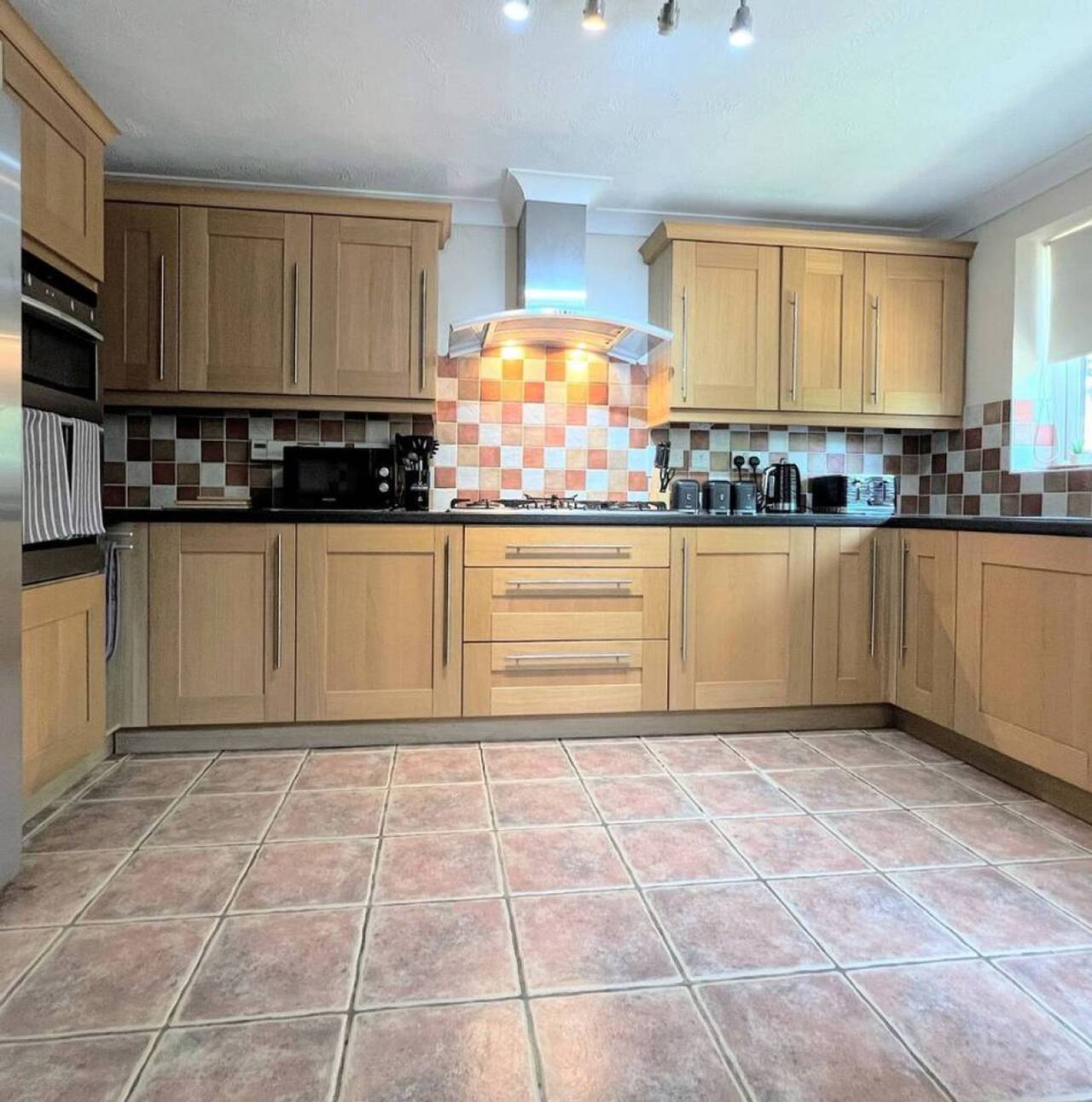 4Bed in Cambridge Sleeps 8 Perfect for Big Groups in Coleridge Ward, Cambridge